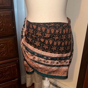 Shein, size medium, bohemian wrap skirt. Runs small and short.